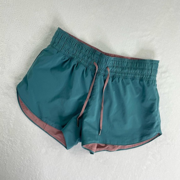 Lululemon Short - 6 - Picture 6 of 9